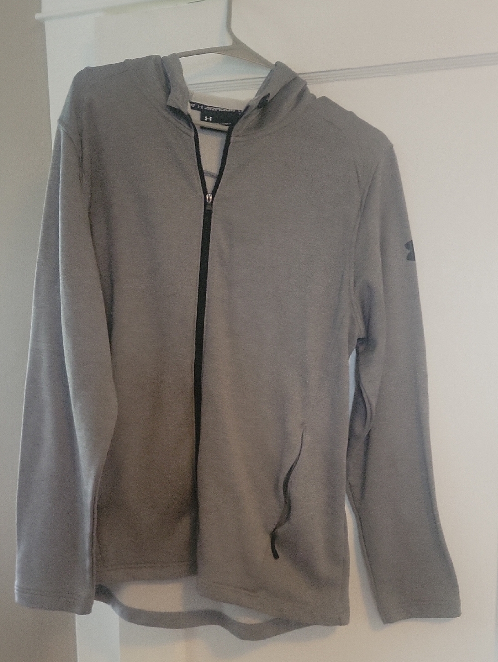 Under Armour Men's Light Gray Zip-Up Hoodie